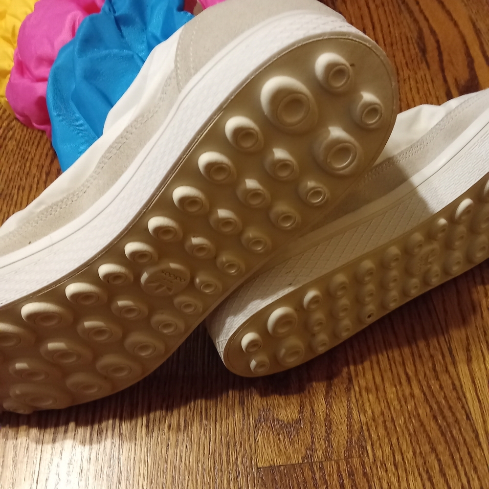 Adidas Sneaker Snow Boots 8.5 - Picture 5 of 6
